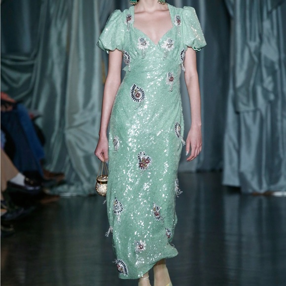 Titian Crystal Embellished Green Apple Sequin Dress - Picture 7 of 16